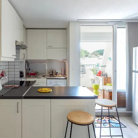 Apartment Chez Helene - Deux Pieces Climatise Avec Parking Prive