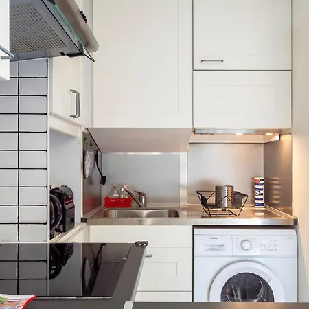 Chez Helene - Deux Pieces Climatise Avec Parking Prive Apartamento